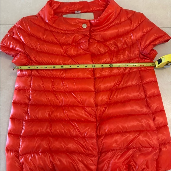 Herno Vibrant Orange Puffer Vest with Cap Sleeves size Small - Picture 4 of 5